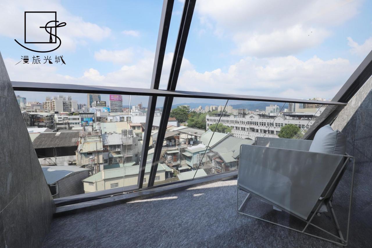 Slow Town Hotel-Glowing Taichung Exterior foto