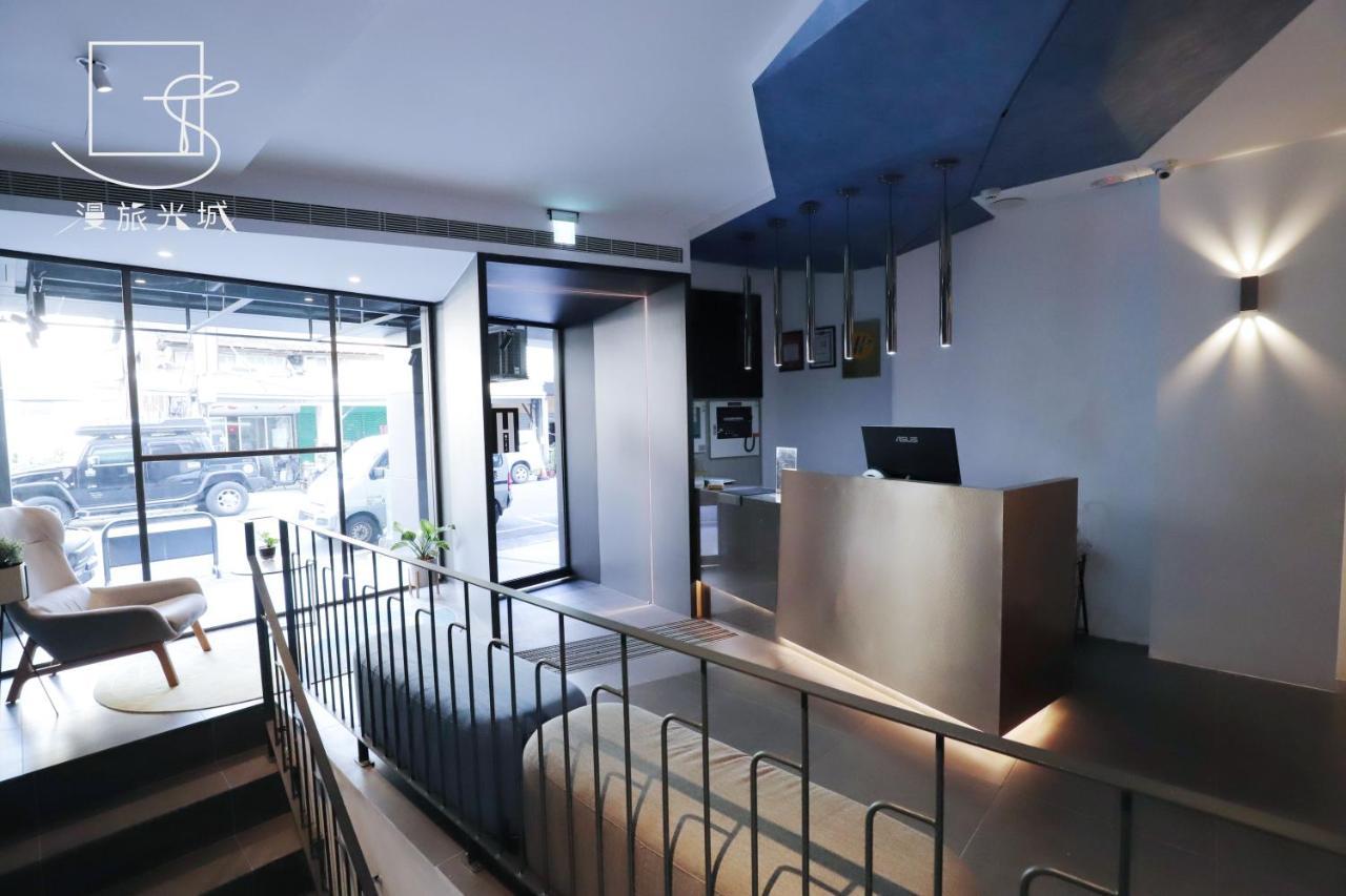 Slow Town Hotel-Glowing Taichung Exterior foto